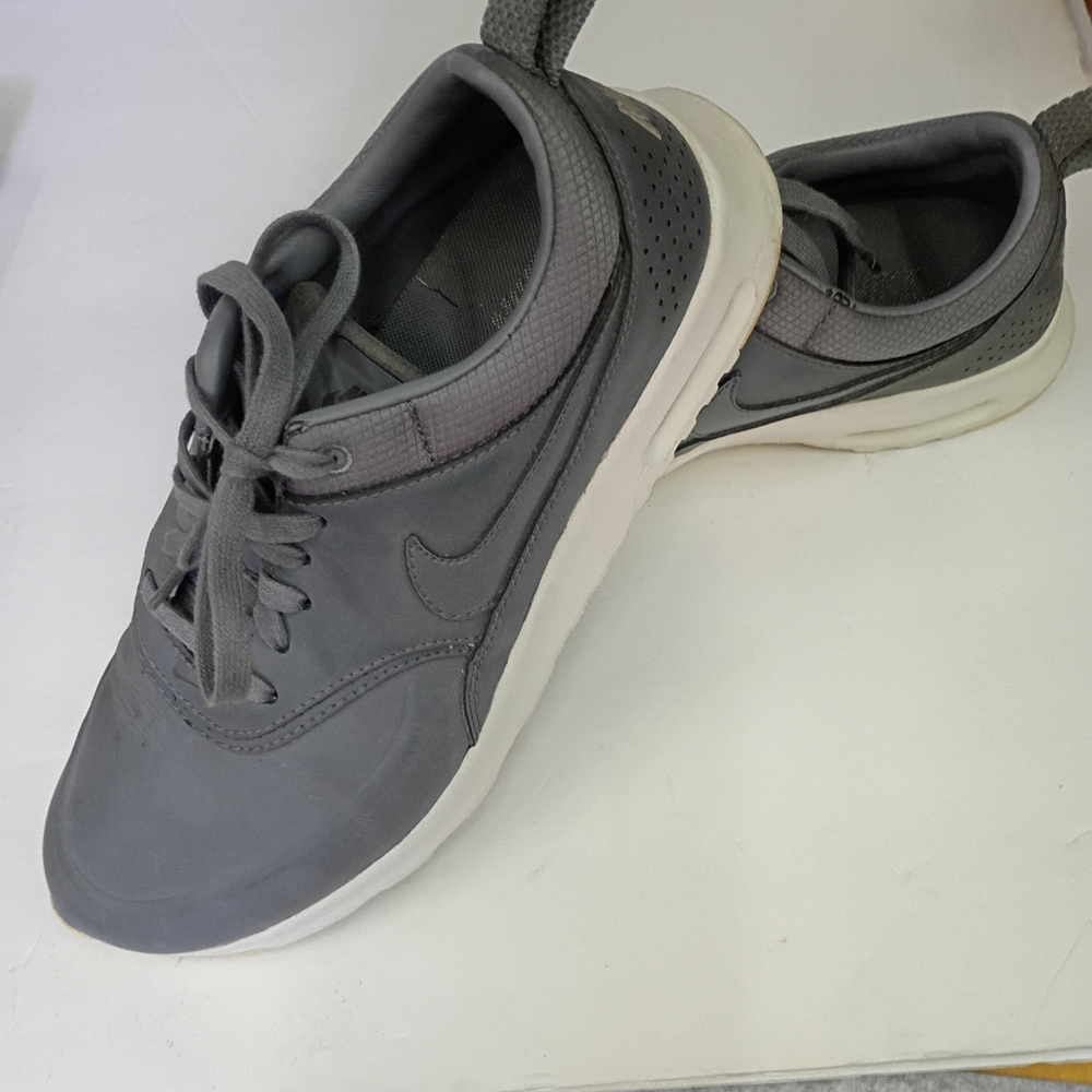 Nike Women's Air Max Thea 616723-008 Gray Running Shoes Lace Up Low Size 6.5